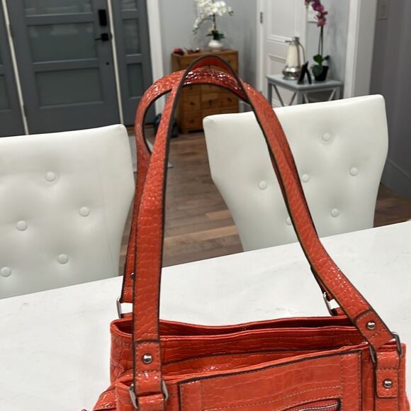 SAG HARBOR SHINY CORAL FAUX LEATHER HANDBAG TOTE SATCHEL PURSE - Picture 3 of 8